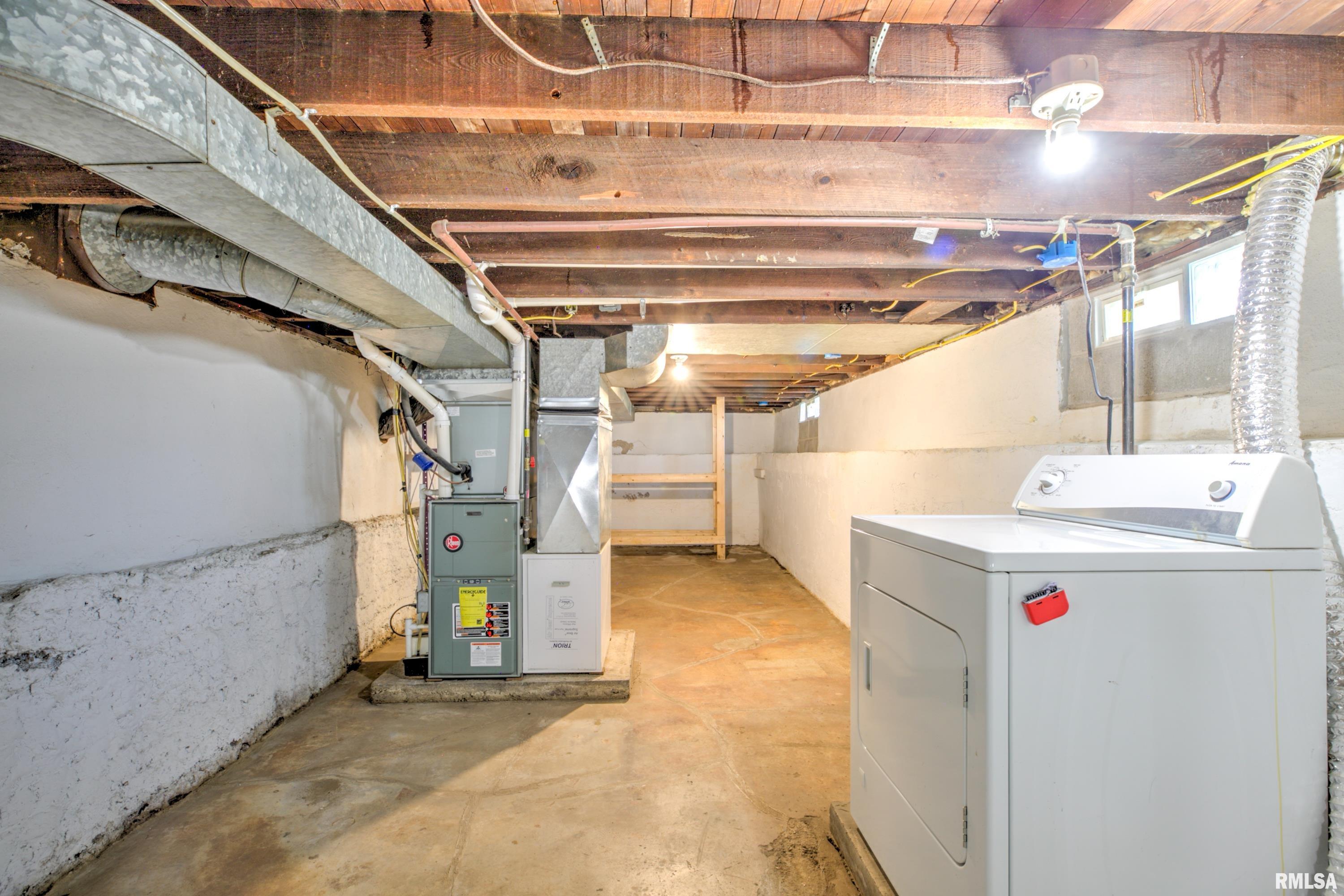 913 Springfield Road East Peoria, IL 61611 - Photo 39 of 60