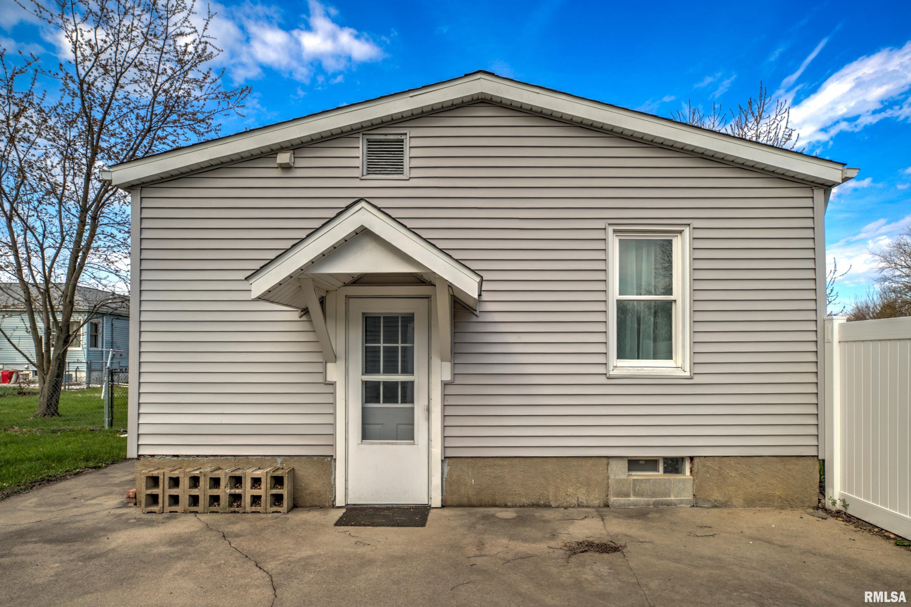 913 Springfield Road East Peoria, IL 61611 - Photo 40 of 60