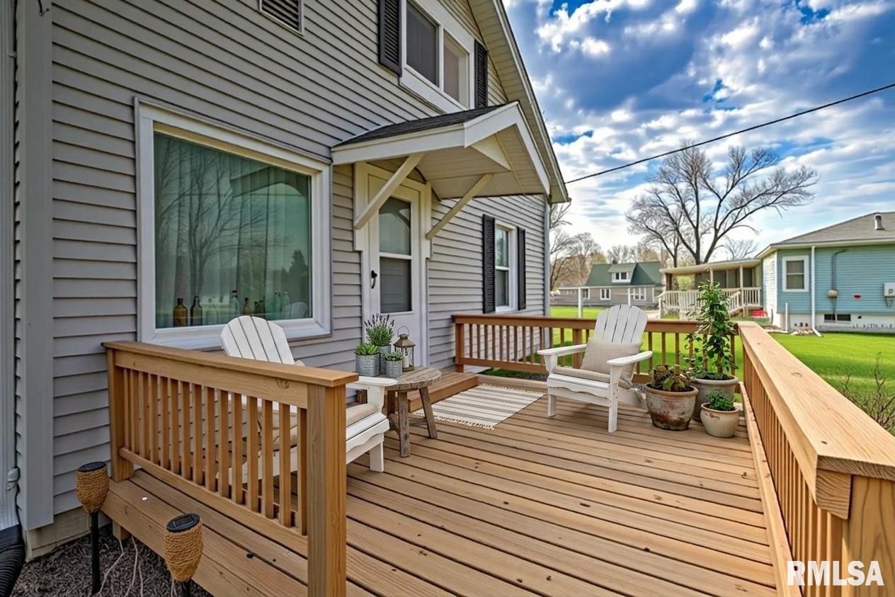 913 Springfield Road East Peoria, IL 61611 - Photo 4 of 60