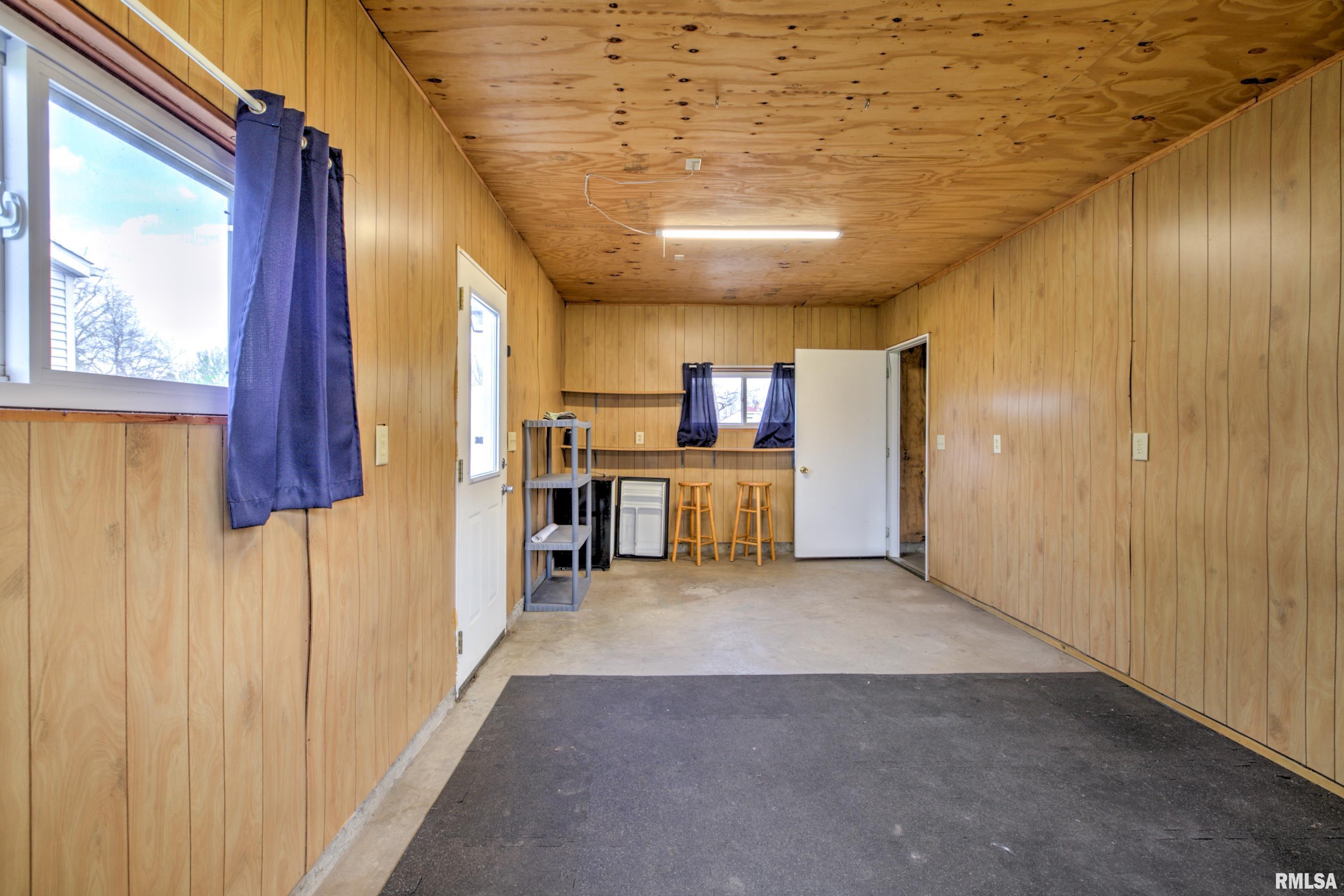 913 Springfield Road East Peoria, IL 61611 - Photo 45 of 60