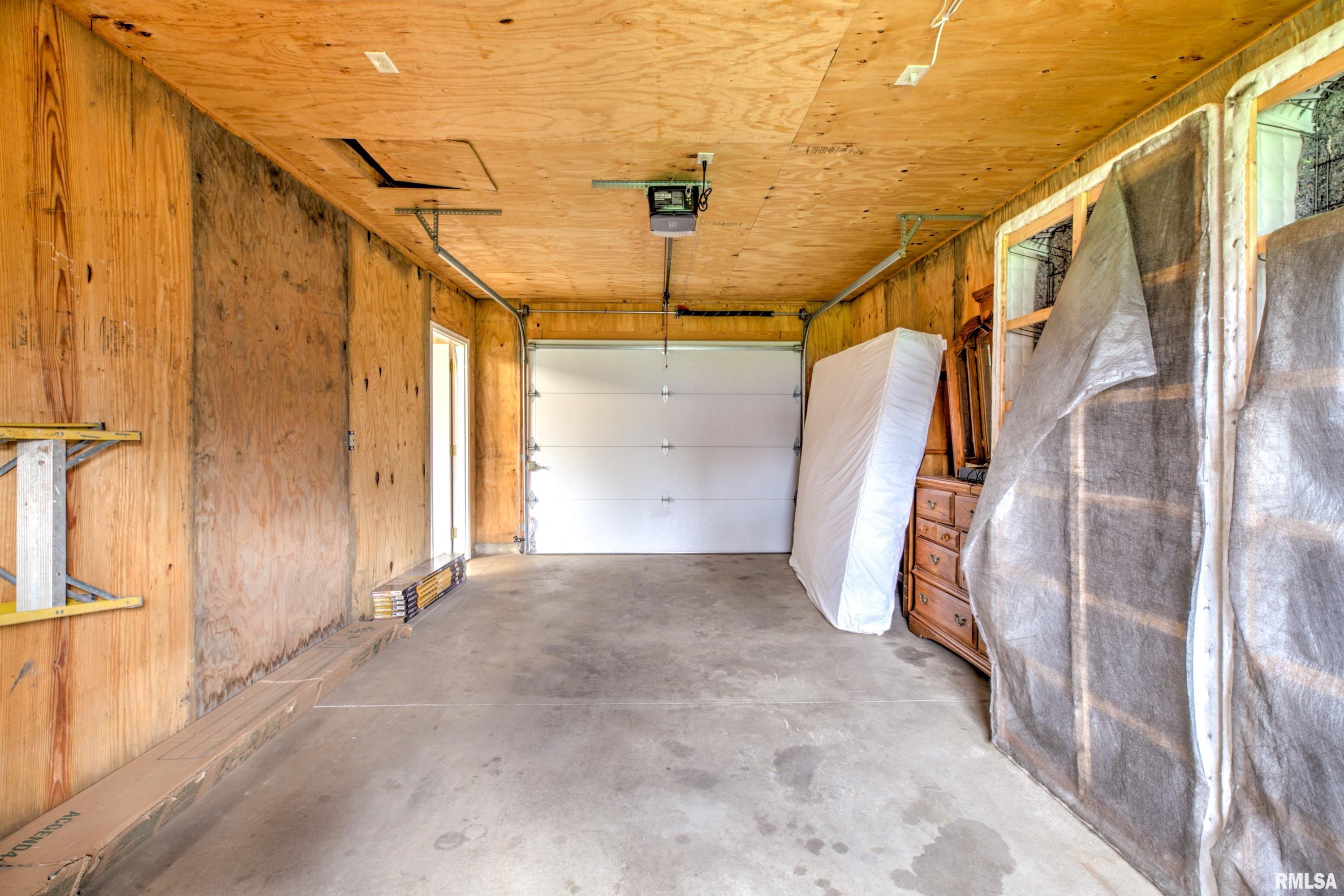 913 Springfield Road East Peoria, IL 61611 - Photo 47 of 60