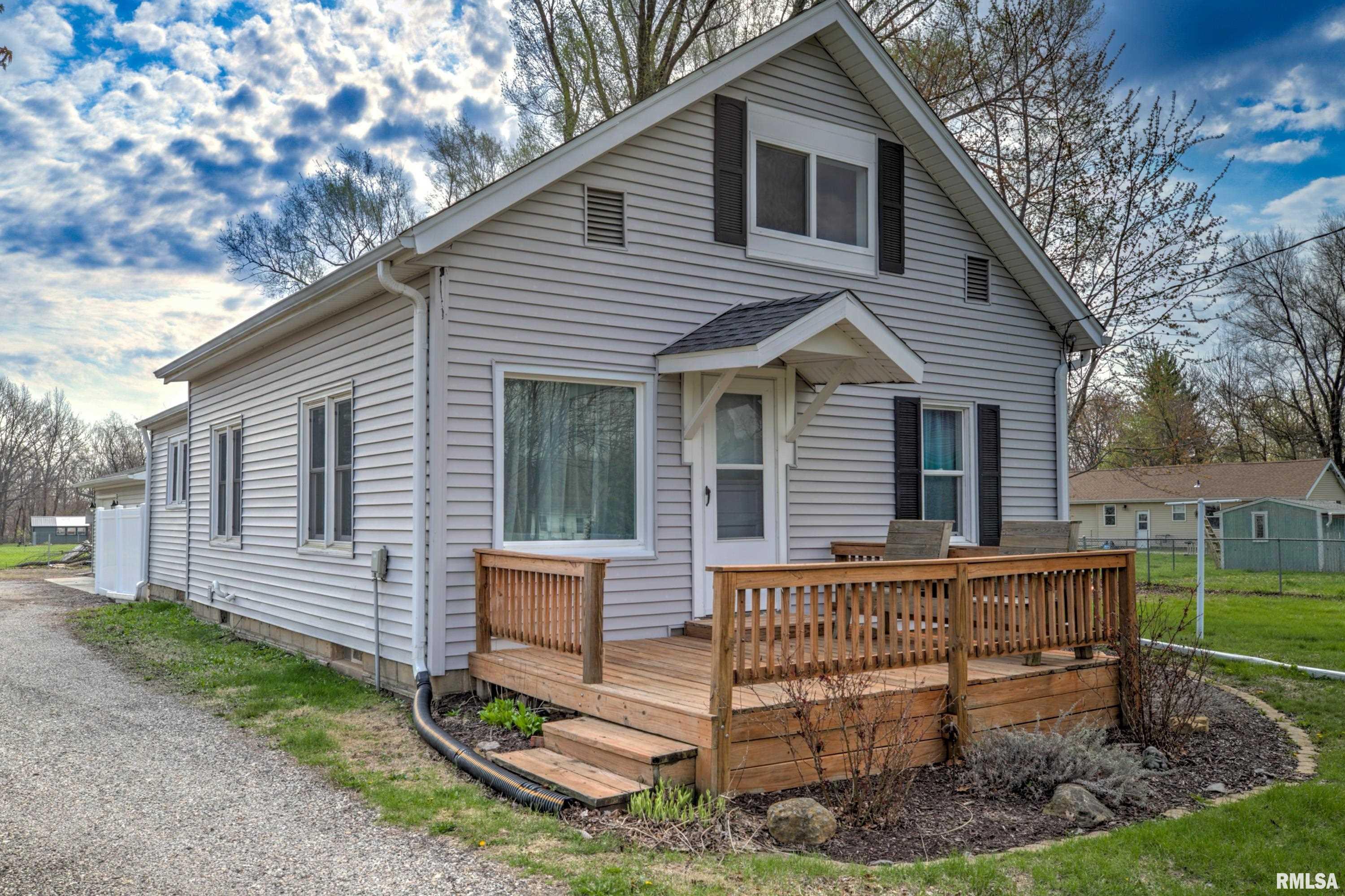 913 Springfield Road East Peoria, IL 61611 - Photo 5 of 60