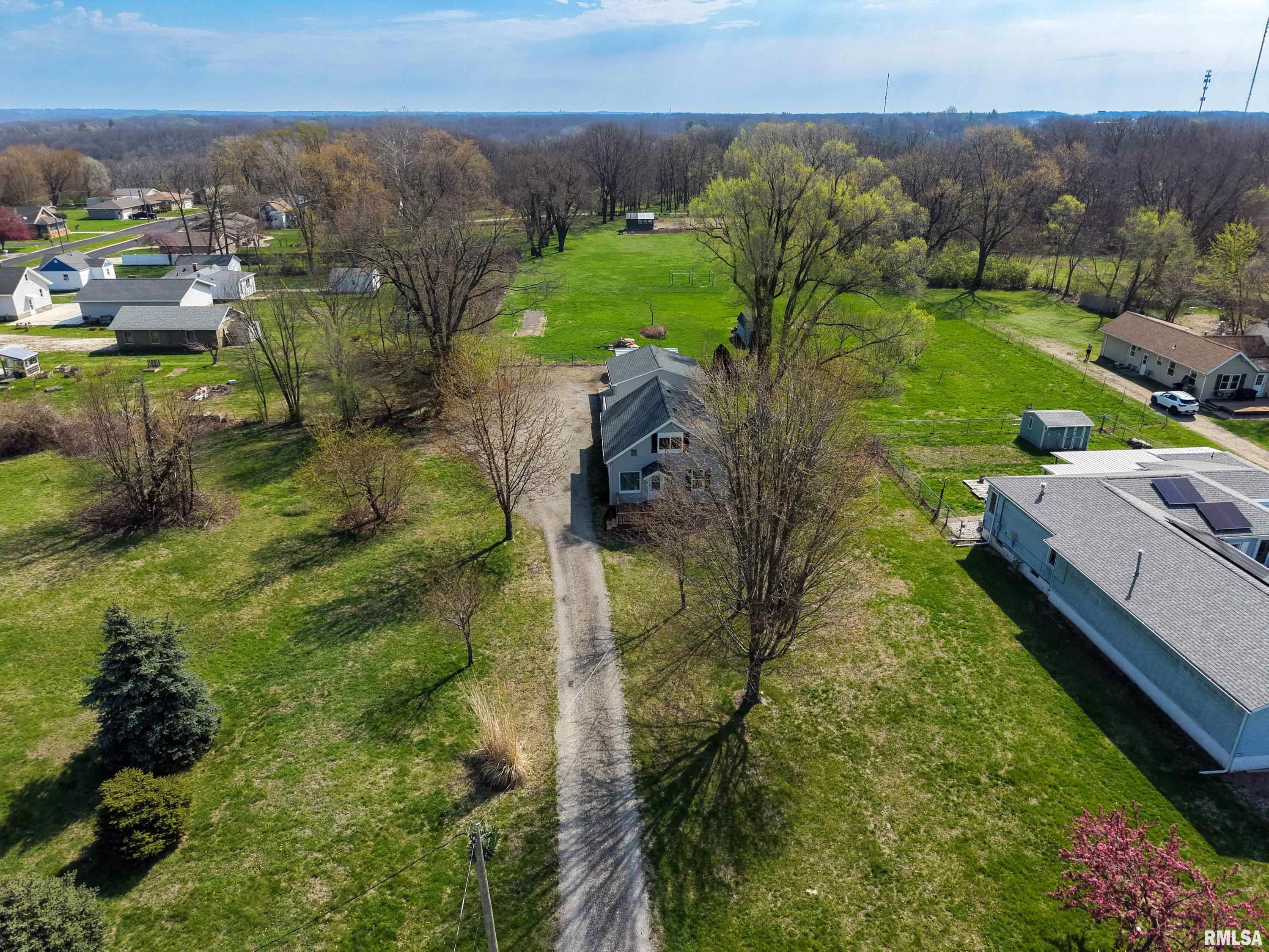 913 Springfield Road East Peoria, IL 61611 - Photo 53 of 60