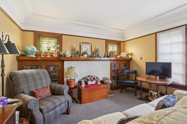 $464,900 | 4480 North Bartlett Avenue, Unit 4482, Shorewood, WI 53211