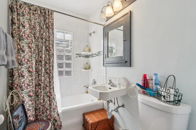 $464,900 | 4480 North Bartlett Avenue, Unit 4482, Shorewood, WI 53211