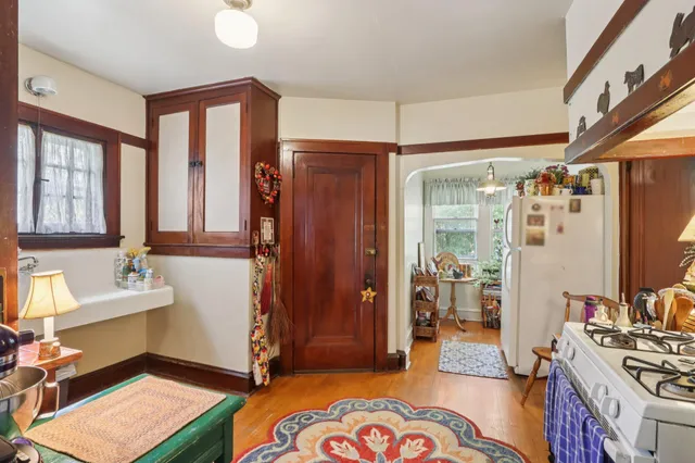 $464,900 | 4480 North Bartlett Avenue, Unit 4482, Shorewood, WI 53211