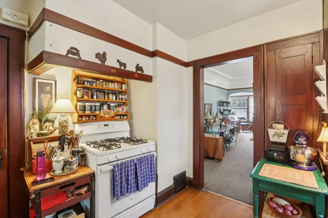 $464,900 | 4480 North Bartlett Avenue, Unit 4482, Shorewood, WI 53211