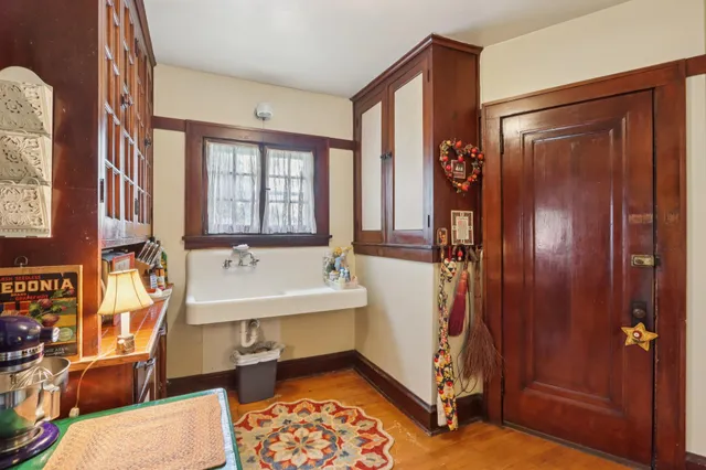 $464,900 | 4480 North Bartlett Avenue, Unit 4482, Shorewood, WI 53211