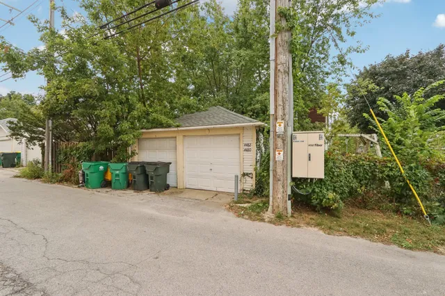 $464,900 | 4480 North Bartlett Avenue, Unit 4482, Shorewood, WI 53211