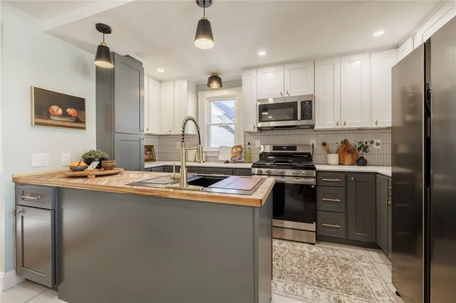 $350,000 | 286 Spencer Road, Irondequoit, NY 14609