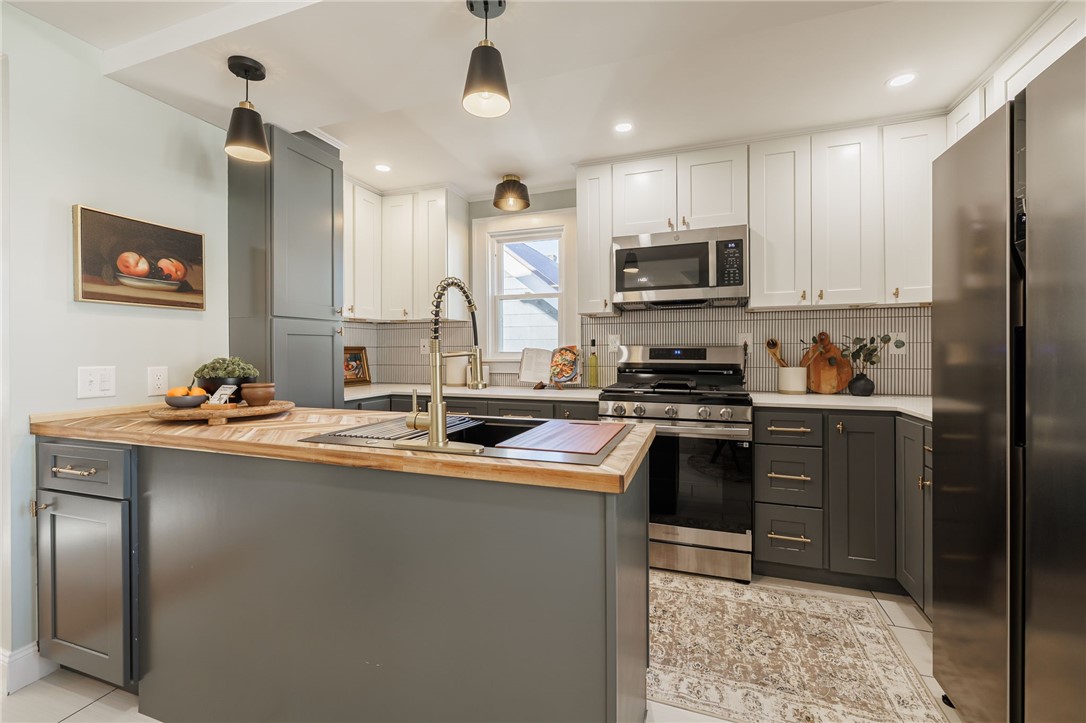 286 Spencer Road Irondequoit, NY 14609 - Photo 17 of 50