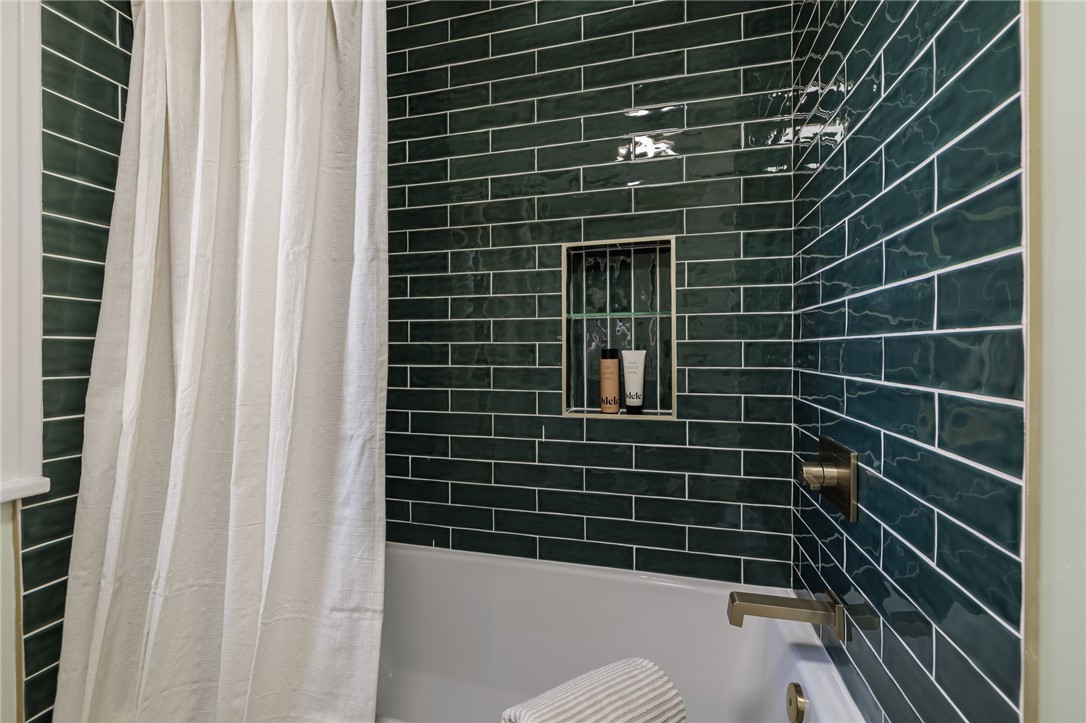 286 Spencer Road Irondequoit, NY 14609 - Photo 30 of 50