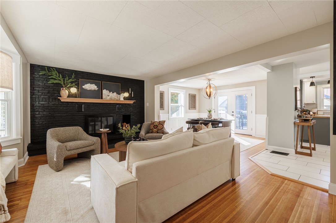 286 Spencer Road Irondequoit, NY 14609 - Photo 4 of 50