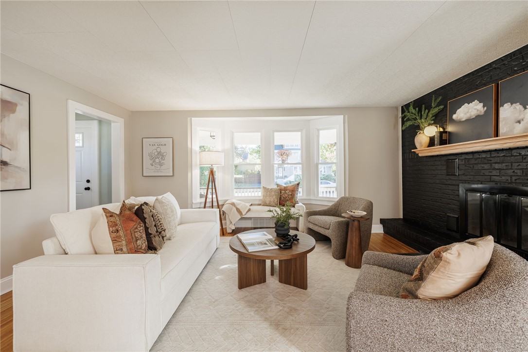 286 Spencer Road Irondequoit, NY 14609 - Photo 7 of 50