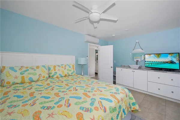 $2,050,000 | 5440 Palmetto Street, Fort Myers Beach, FL 33931