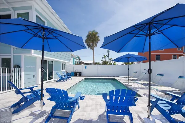 $2,050,000 | 5440 Palmetto Street, Fort Myers Beach, FL 33931