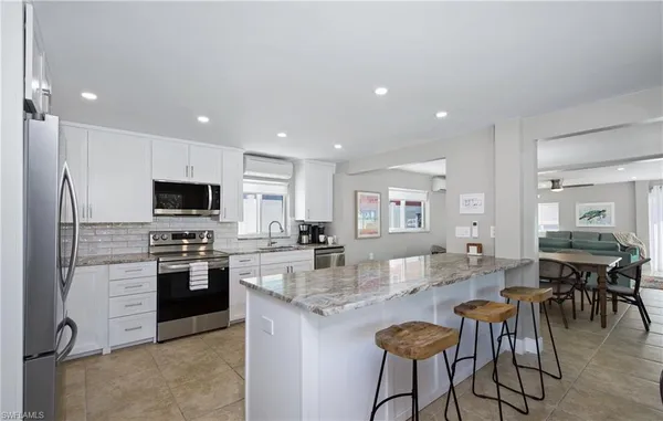 $2,050,000 | 5440 Palmetto Street, Fort Myers Beach, FL 33931
