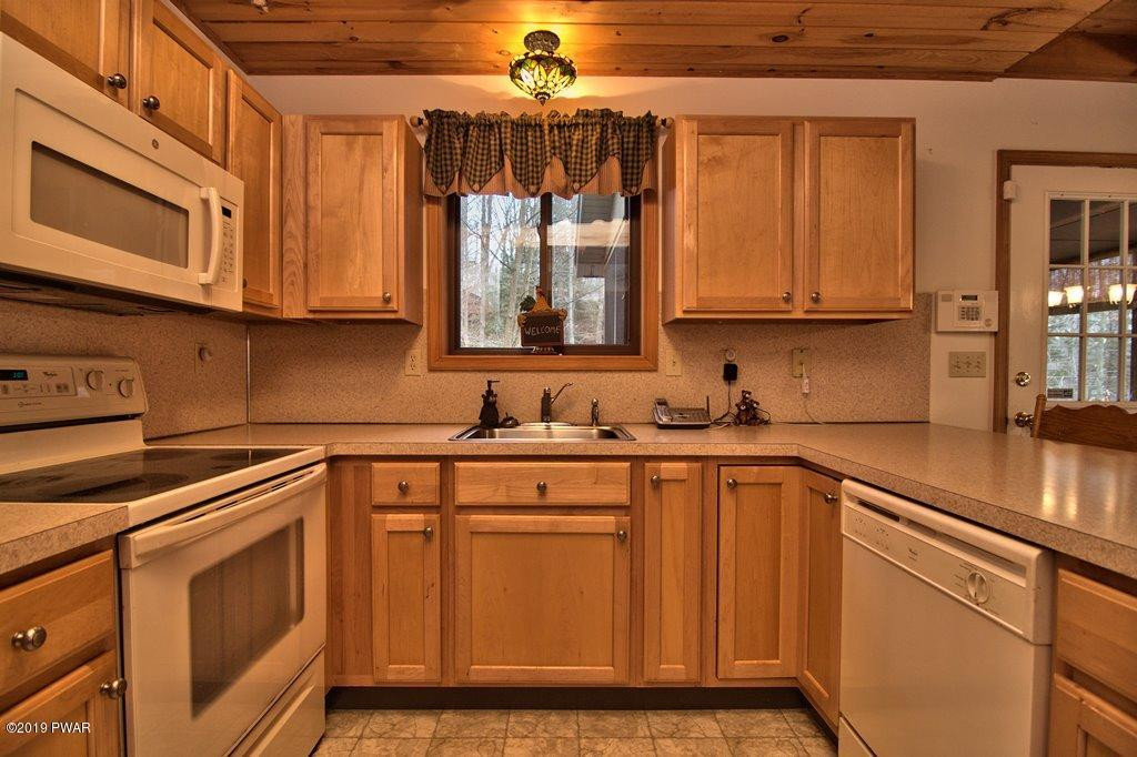 4338 Wedge Road Lake Ariel, PA 18436 - Photo 12 of 91