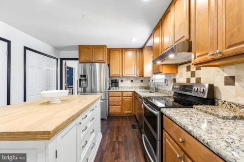 $565,000 | 132 Red Fox Circle, Glen Burnie, MD 21061