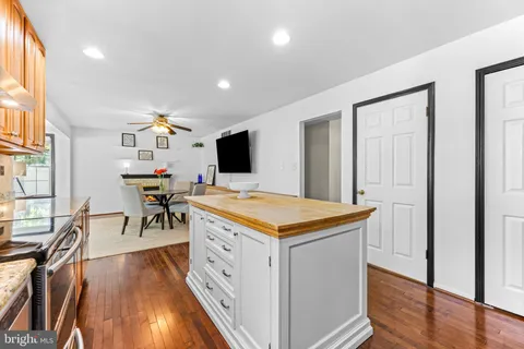 $565,000 | 132 Red Fox Circle, Glen Burnie, MD 21061