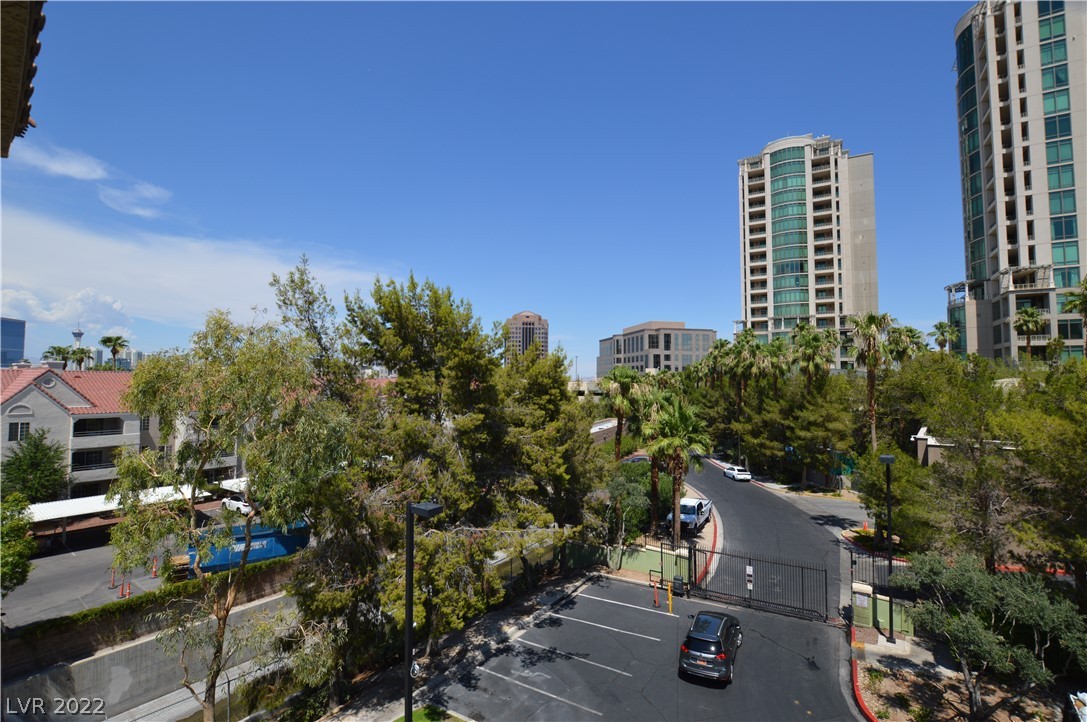 260 East Flamingo Road, Unit 328 Las Vegas, NV 89169 - Photo 21 of 50 Gallery Image 21