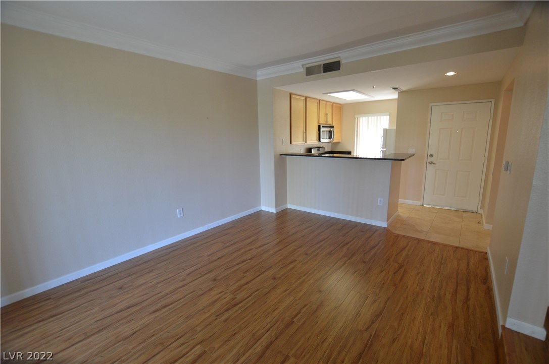 260 East Flamingo Road, Unit 328 Las Vegas, NV 89169 - Photo 4 of 50 Gallery Image 4