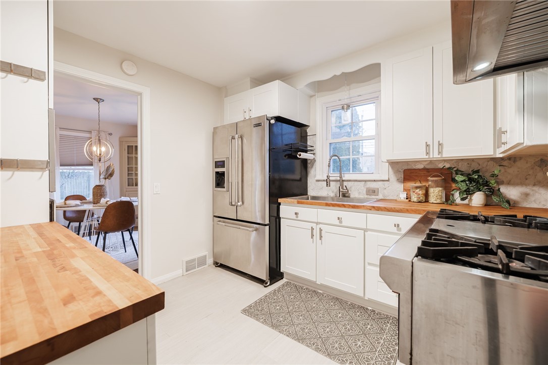 195 Laney Road Rochester, NY 14620 - Photo 11 of 26