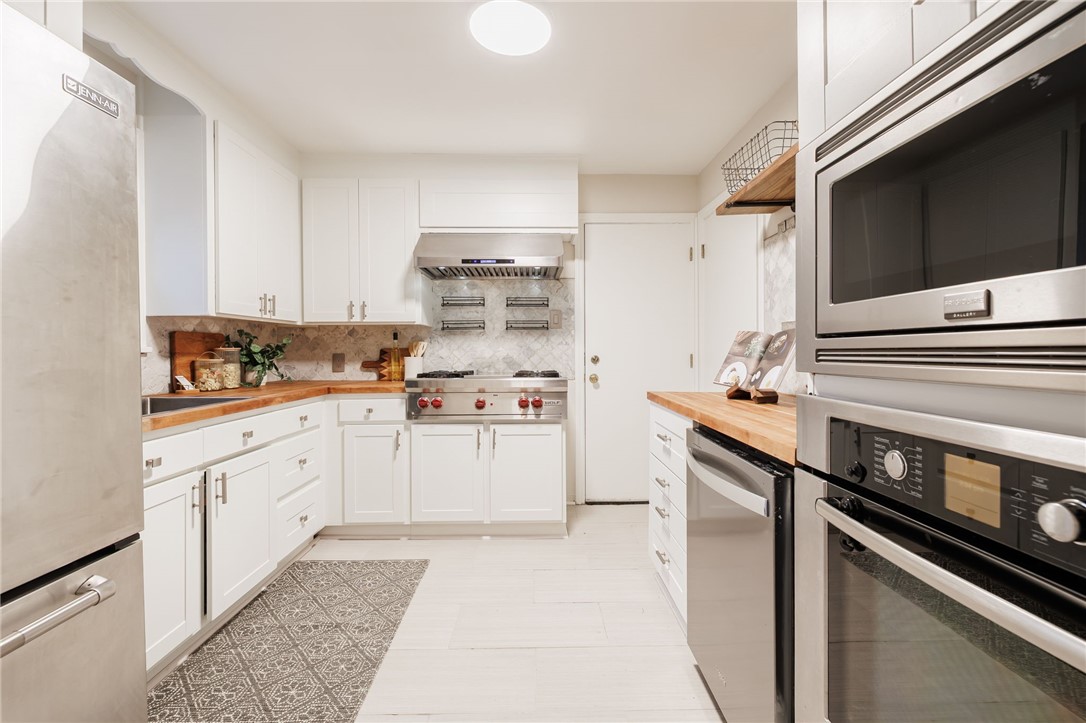 195 Laney Road Rochester, NY 14620 - Photo 9 of 26