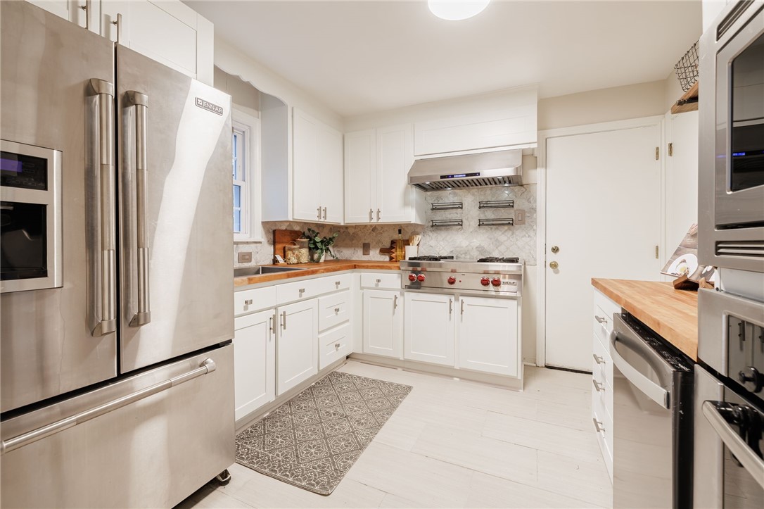 195 Laney Road Rochester, NY 14620 - Photo 10 of 26