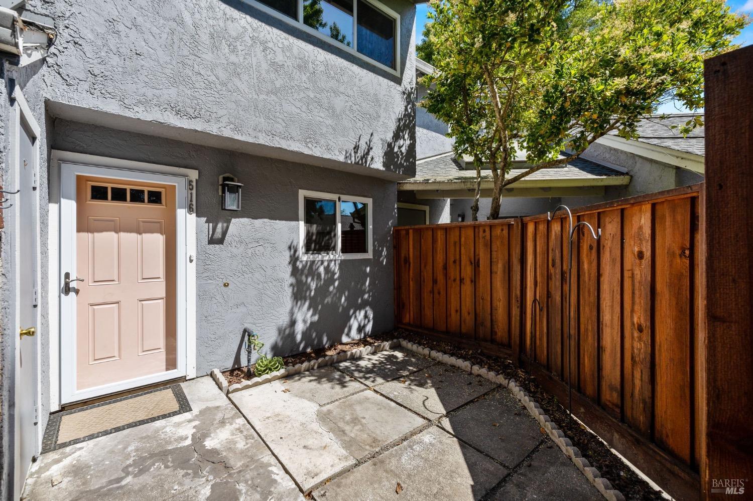 516 Racquet Club Circle Rohnert Park, CA 94928 - Photo 1 of 1 a front view of a house