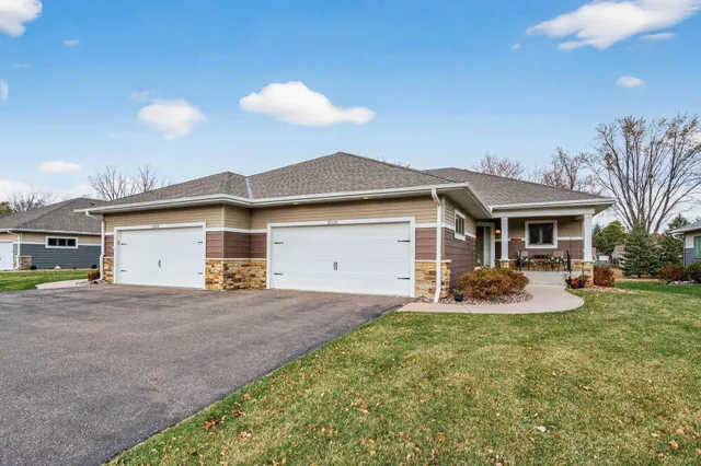 $499,900 | 2021 Goodview Avenue North, Oakdale, MN 55128