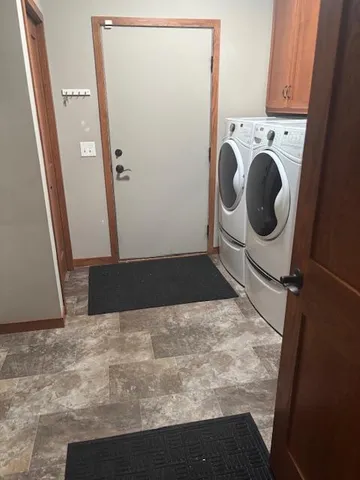 $479,900 | 2021 Goodview Avenue North, Oakdale, MN 55128