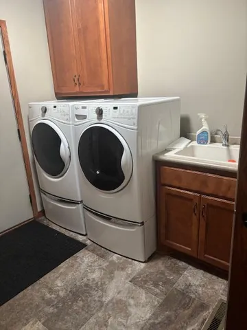 $479,900 | 2021 Goodview Avenue North, Oakdale, MN 55128