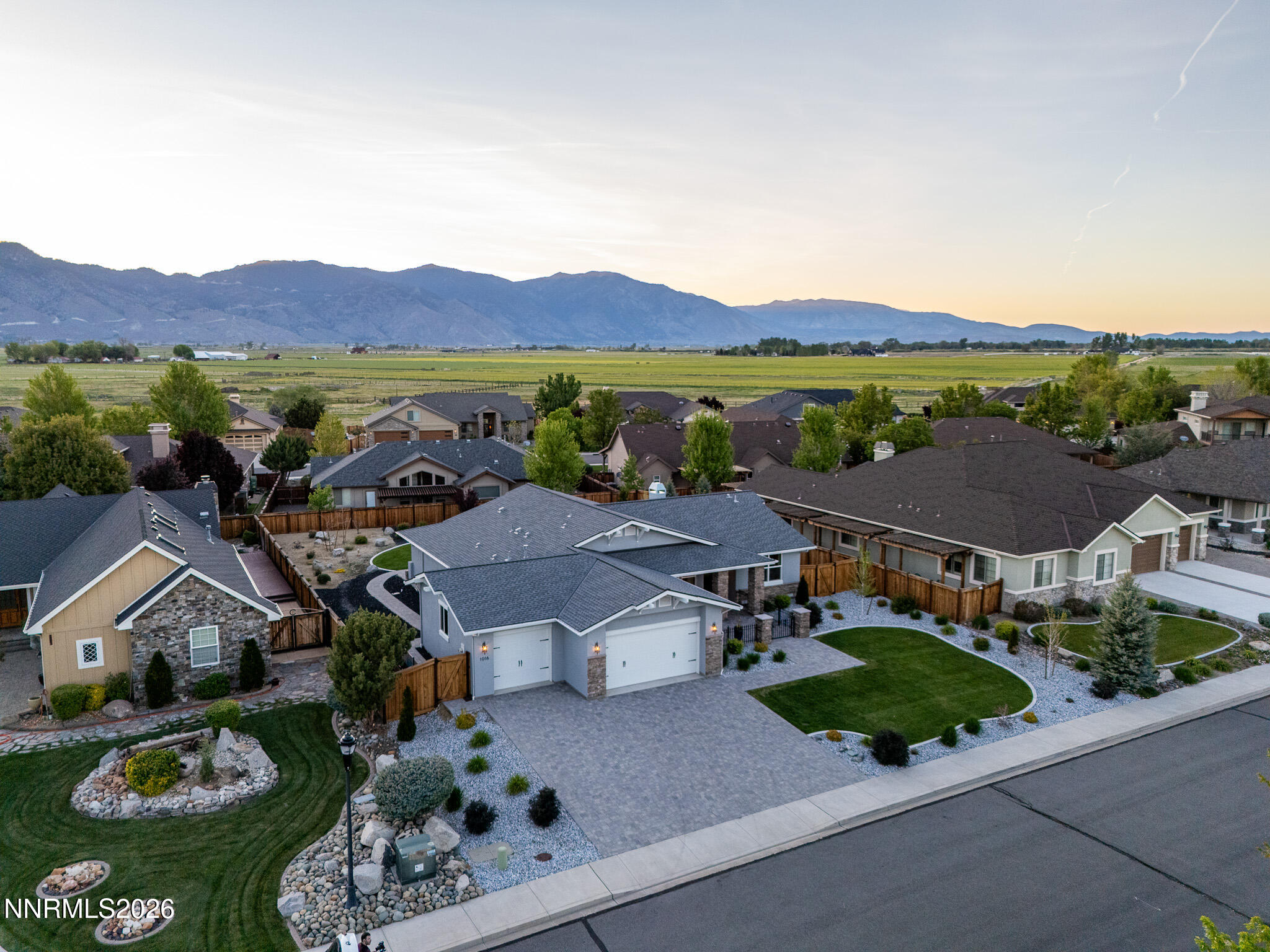 1016 Keystone Court Gardnerville, NV 89460 - Photo 4 of 47 1016 Keystone-54
