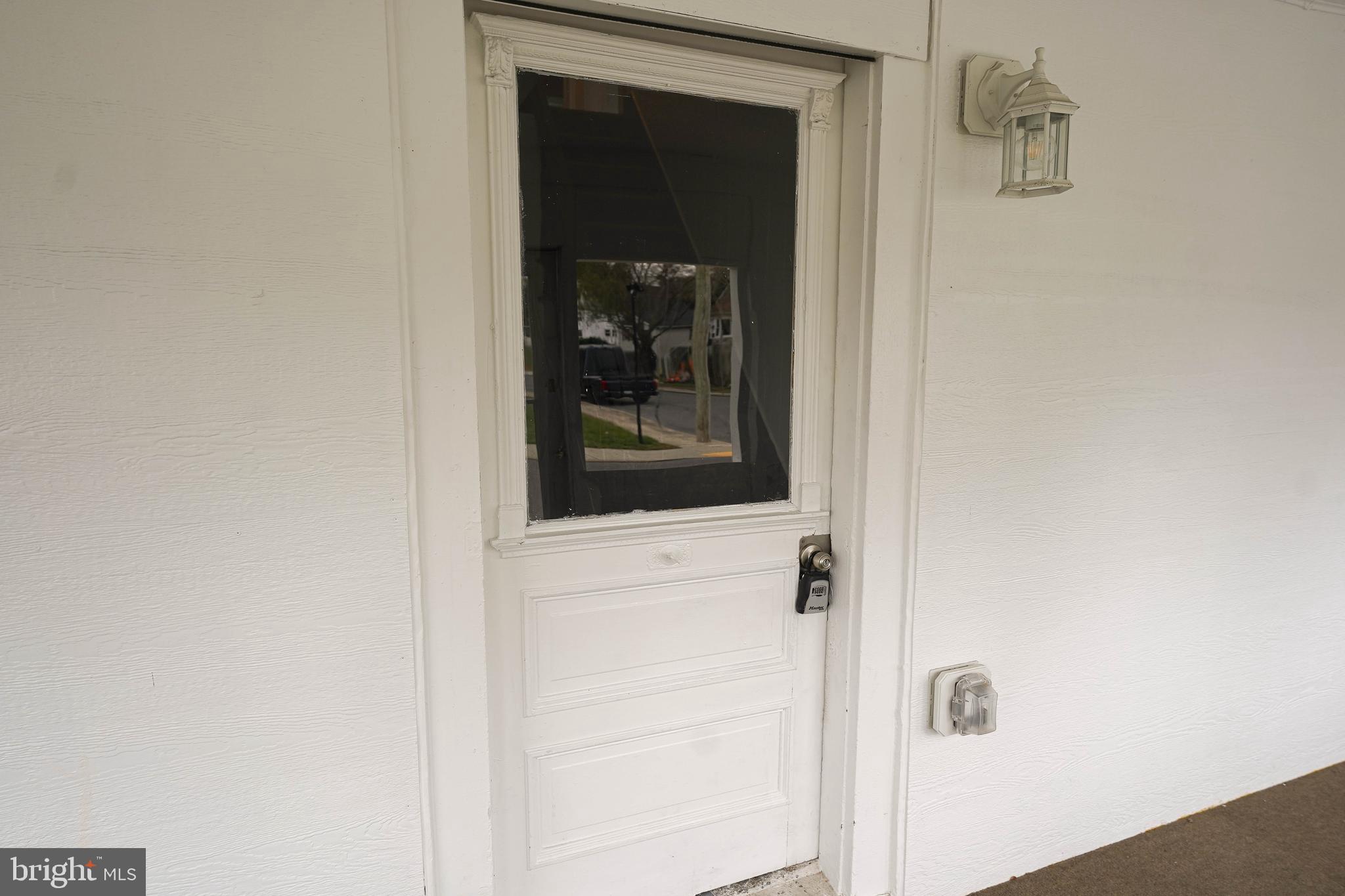 417 Walnut Street, Unit 2 Pocomoke City, MD 21851 - Photo 8 of 33 a view of a hallway
