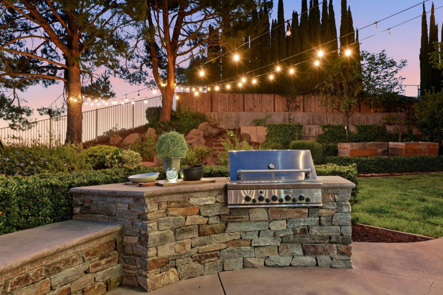 2566 Bentley Ridge Drive San Jose, CA 95138 - Photo 91 of 101 a view of a chairs and table in the patio
