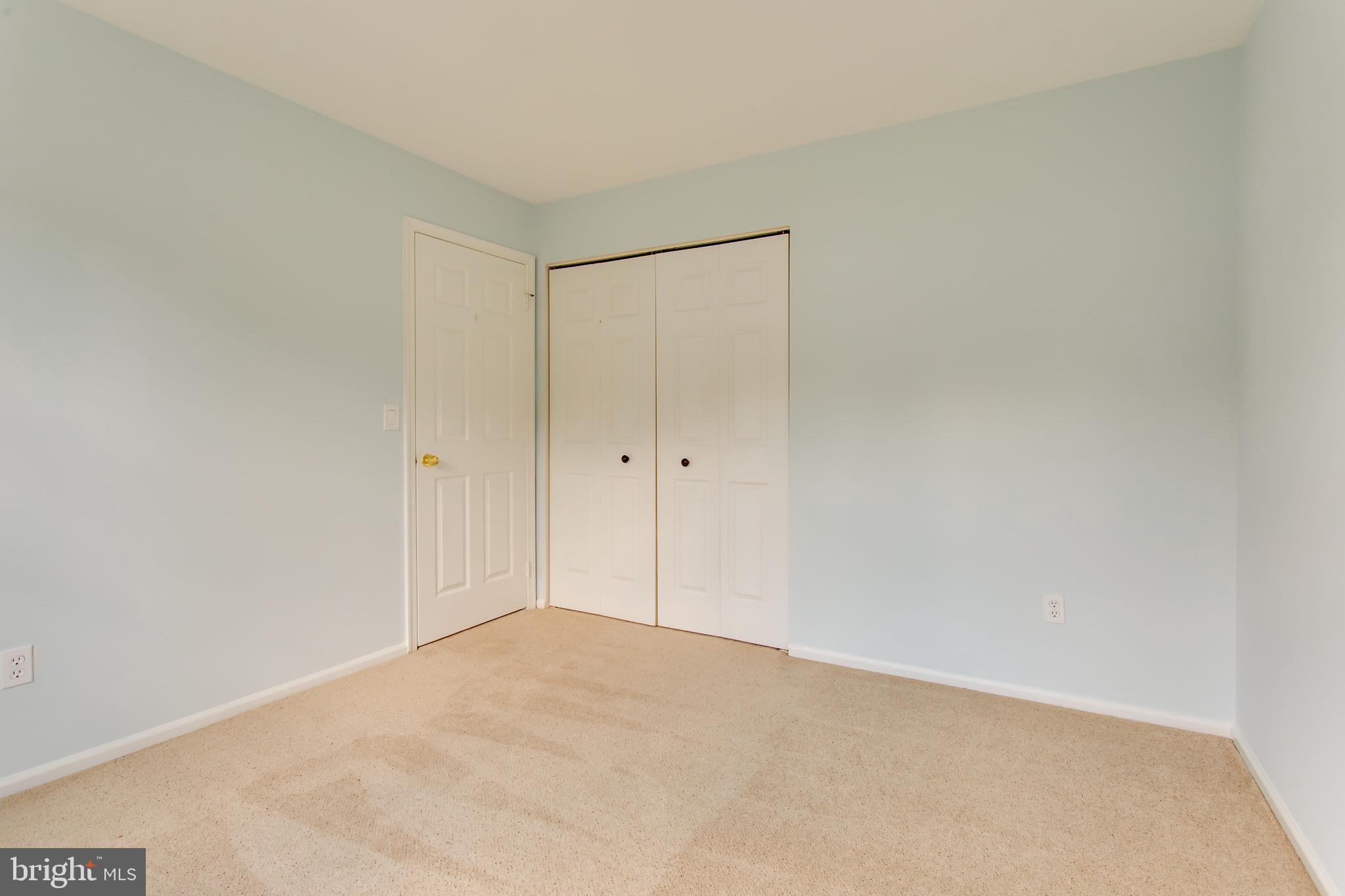 21 Ferguson Court Sterling, VA 20165 - Photo 27 of 44