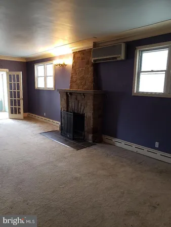 $49,000 | 502 West Girard Street, Mount Carmel, PA 17851