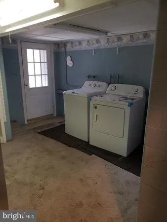 $49,000 | 502 West Girard Street, Mount Carmel, PA 17851