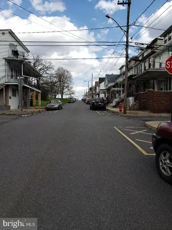 $49,000 | 502 West Girard Street, Mount Carmel, PA 17851