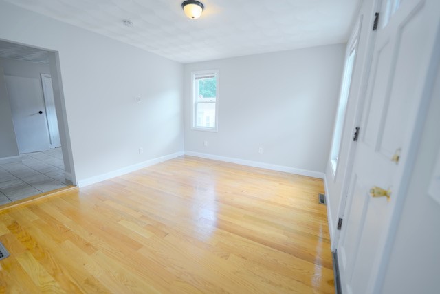 14 Walnut Street West Warwick, RI 02893 - Photo 6 of 11