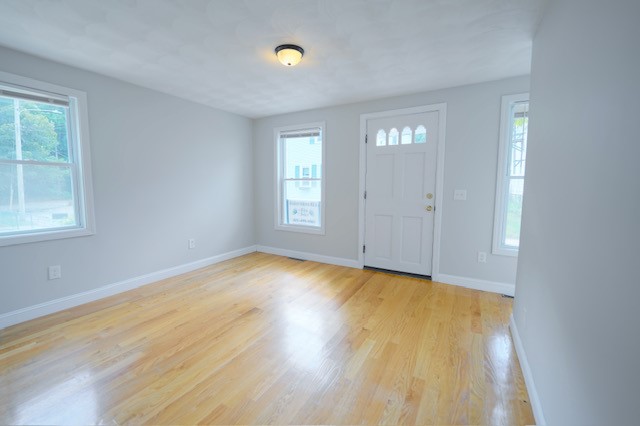 14 Walnut Street West Warwick, RI 02893 - Photo 7 of 11