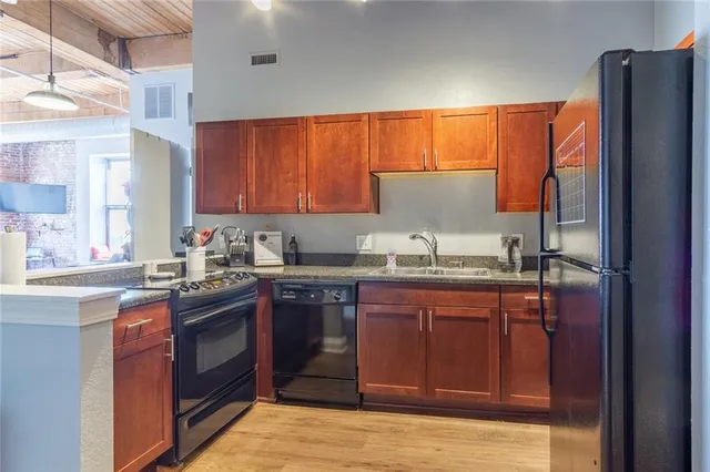 $169,000 | 308 West 8th Street, Unit 516, Kansas City, MO 64105