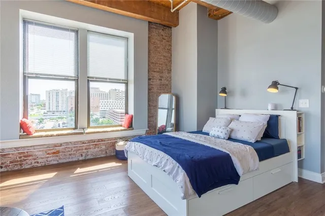 $169,000 | 308 West 8th Street, Unit 516, Kansas City, MO 64105