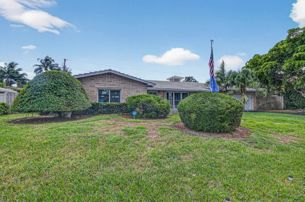 $3,700 | 2750 Southeast 3rd Street, Pompano Beach, FL 33062