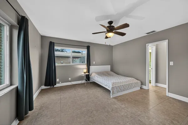 $3,700 | 2750 Southeast 3rd Street, Pompano Beach, FL 33062