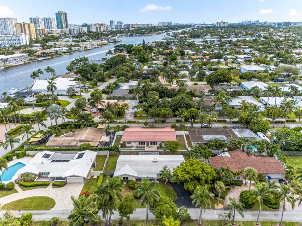 $3,700 | 2750 Southeast 3rd Street, Pompano Beach, FL 33062