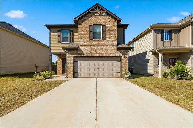 $349,900 | 11608 Winston Way, Hampton, GA 30228