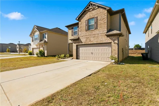 $349,900 | 11608 Winston Way, Hampton, GA 30228