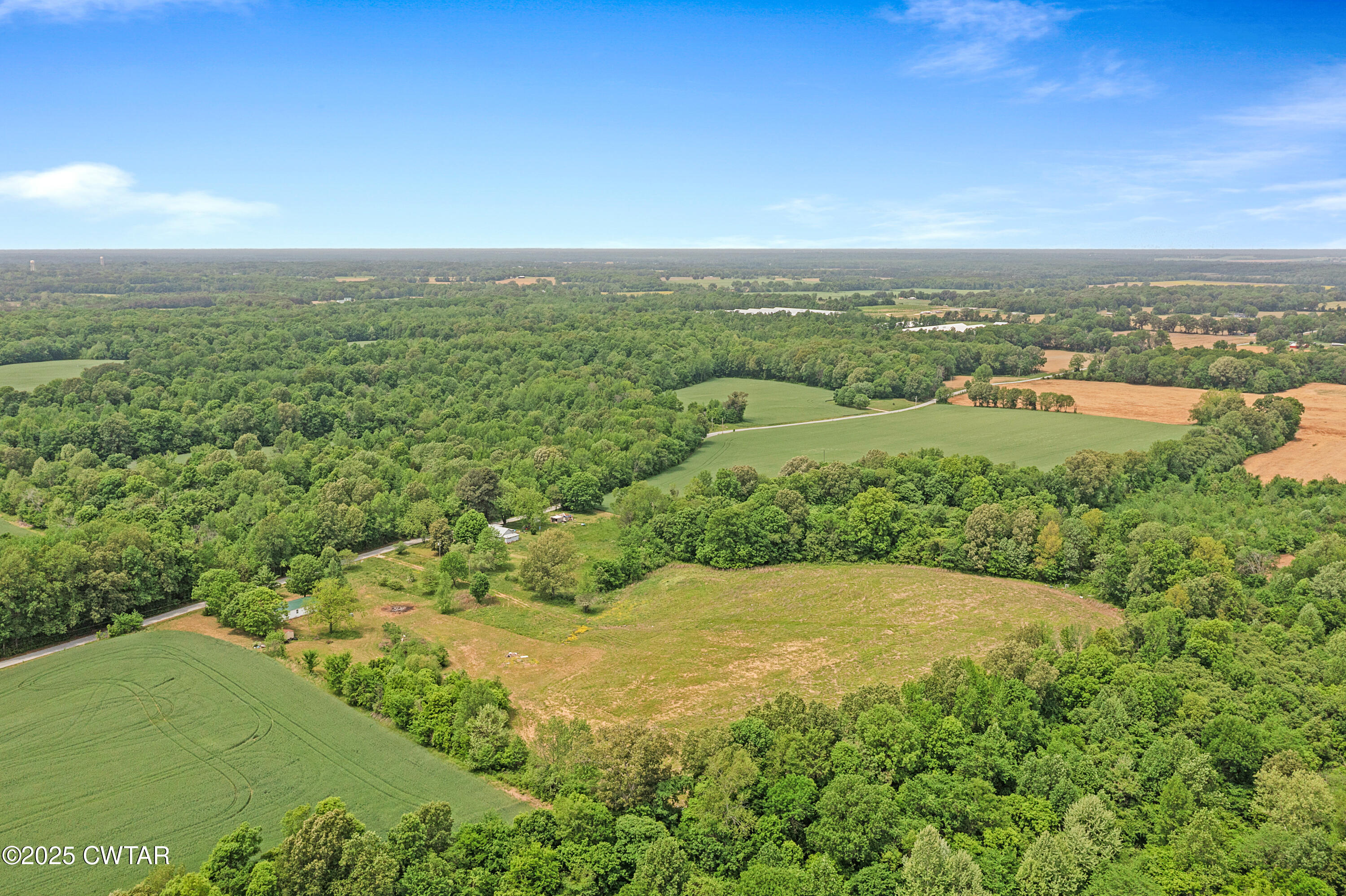 713 Caudle Store Road Greenfield, TN 38230 - Photo 13 of 28 a view of city with ocean